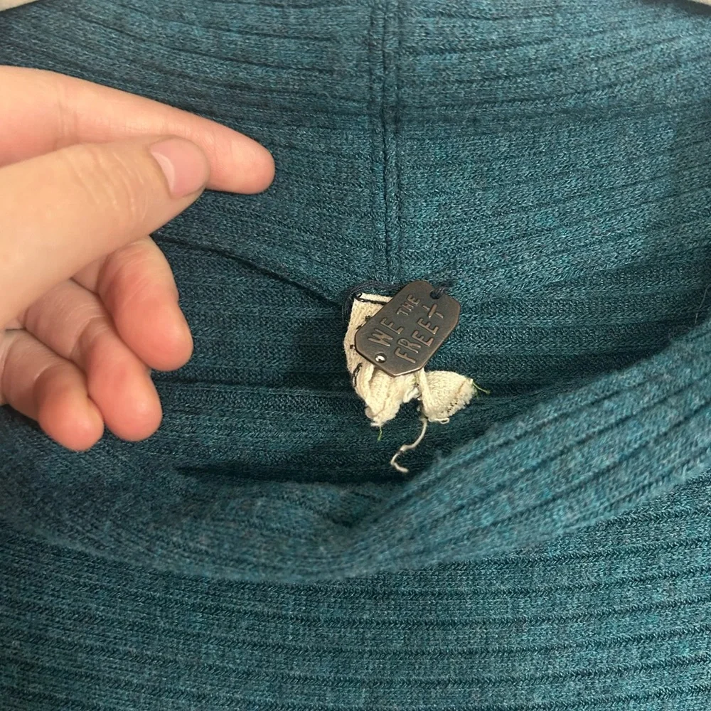 We The Free Teal Cowl Neck Sweater - Picture 5 of 7